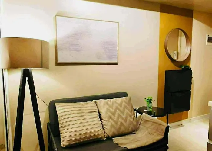 Casa Azariah Staycation At Azure Apartment *